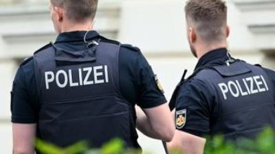 Almaniyada qatarda bıçaqlı hücum - İki ölü, yeddi yaralı